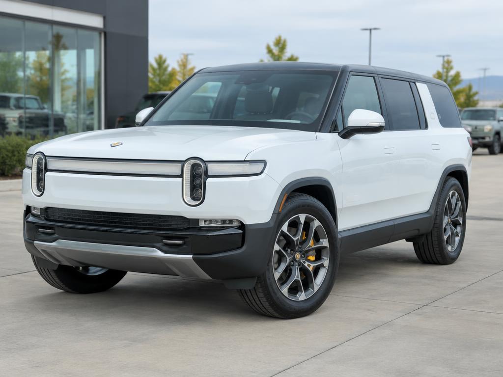 2023 Rivian R1S Adventure